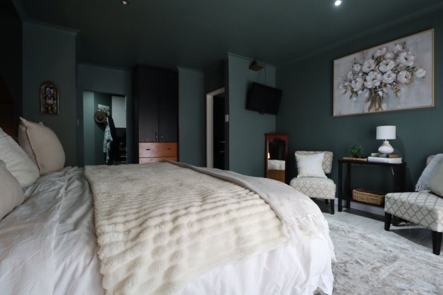 4 Bedroom Property for Sale in Sherwood Eastern Cape